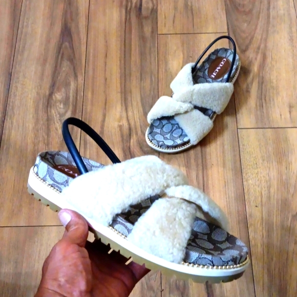 COACH TALLY LADIES SHEARLING PADDED SLINGBACK SANDALS IN SIGNATURE JACQUARD - Picture 3 of 16